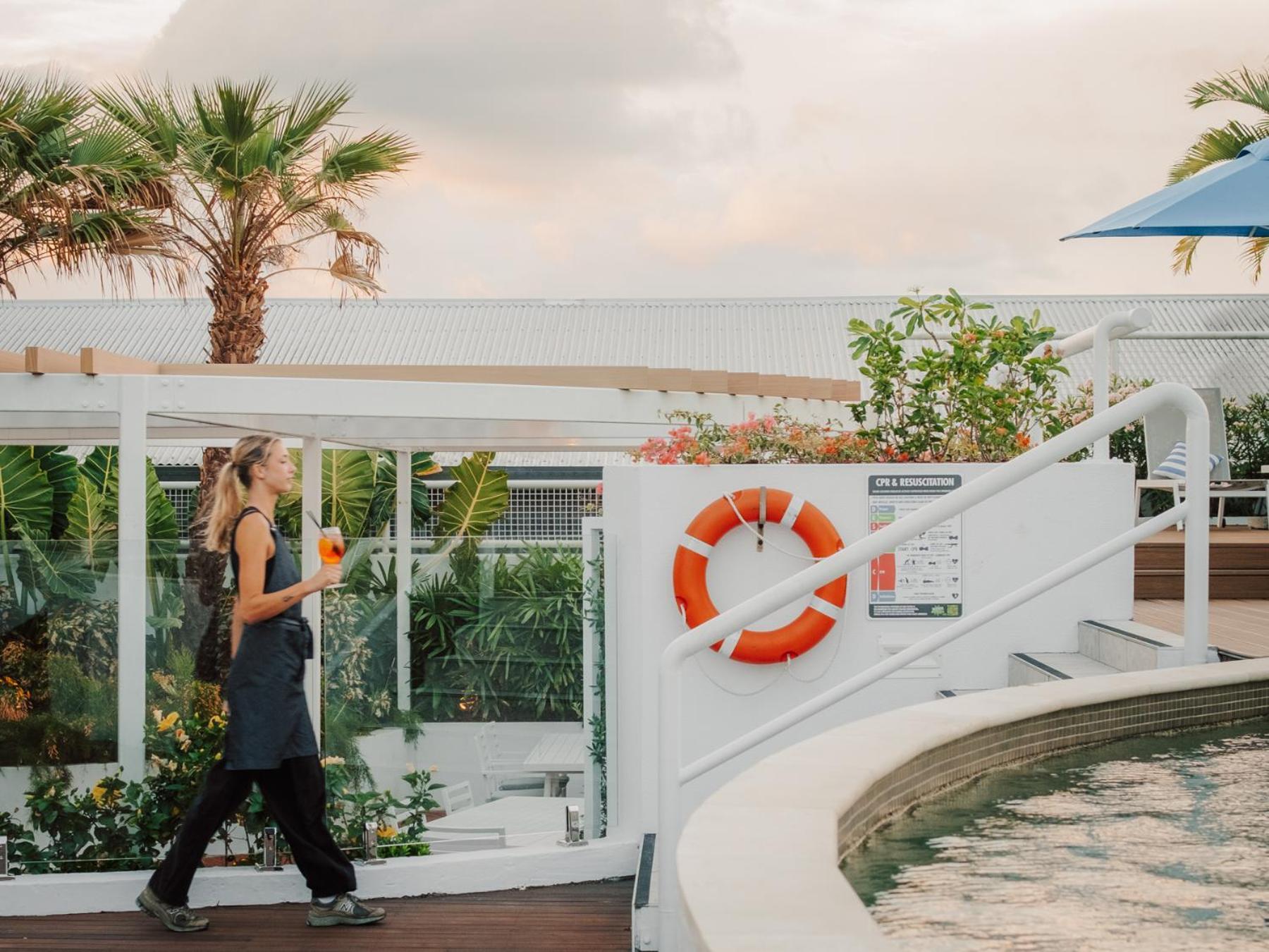 Sunshine Tower Hotel Кэрнс Экстерьер фото